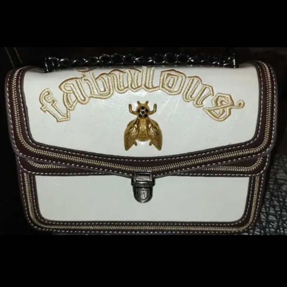 🆕️Fabulous Bee Niche Design Cream & Brown Messenger Bag $95 - Picture 9 of 9